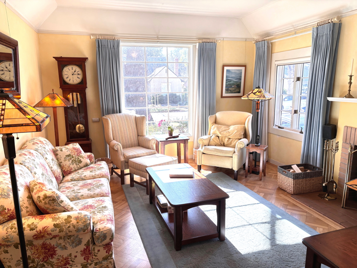 Front Bedroom - Photo 1
