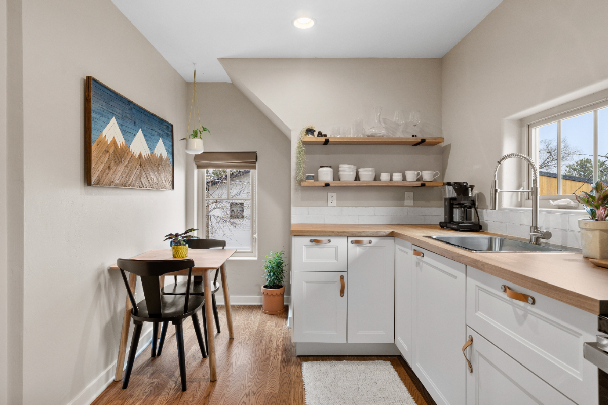 Cozy Awbrey Butte ADU - Photo 4