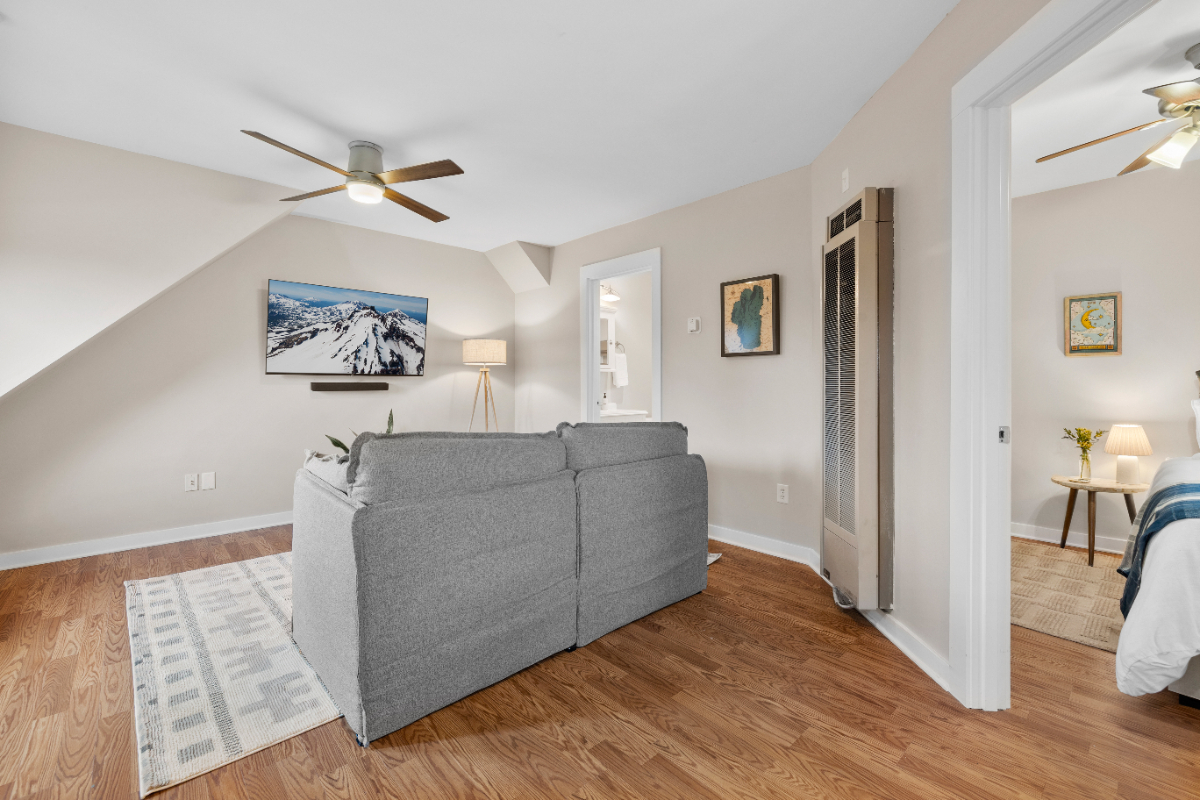 Cozy Awbrey Butte ADU - Photo 6