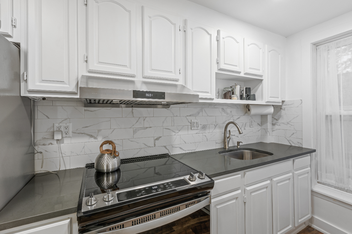 2BD Laundry and Utilities Included - Photo 1