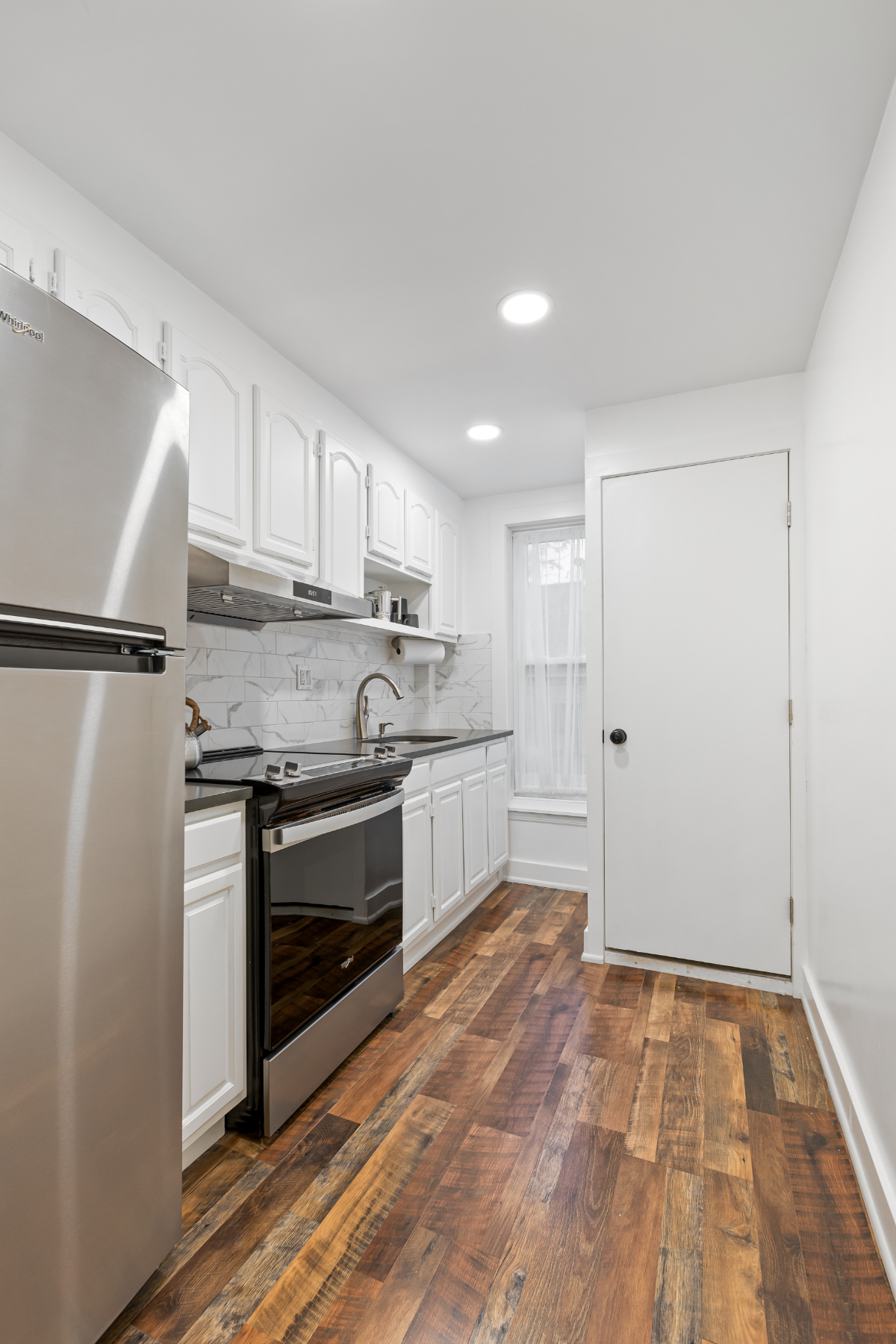 2BD Laundry and Utilities Included - Photo 7