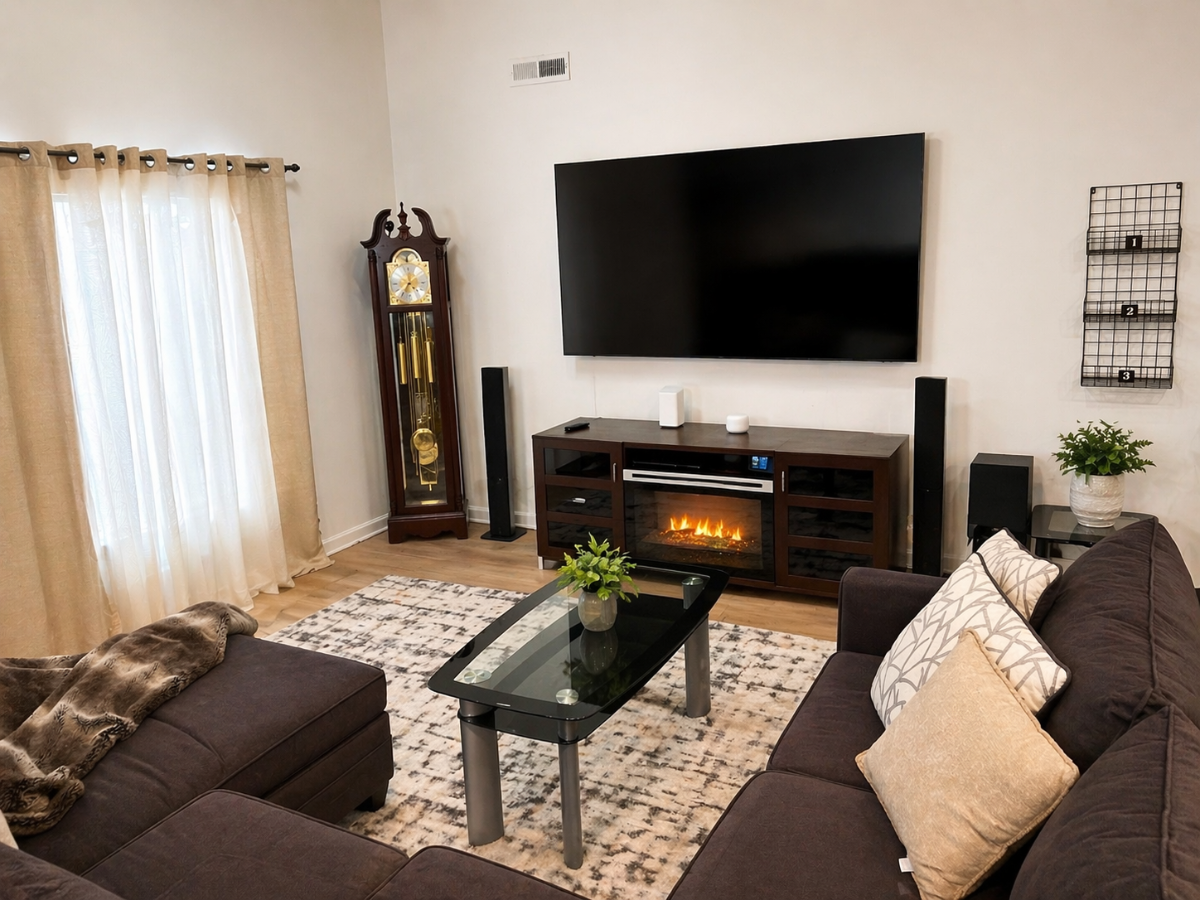 Beautiful 3 Bedroom Home Away From Home - Patio, Deck & Private Garage - Photo 6