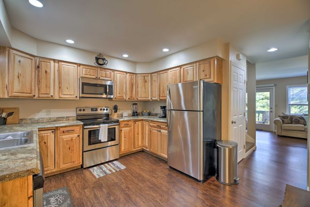 Fully Furnished Home Base With Workspace And Easy Access To Lakes And Trails - Photo 4