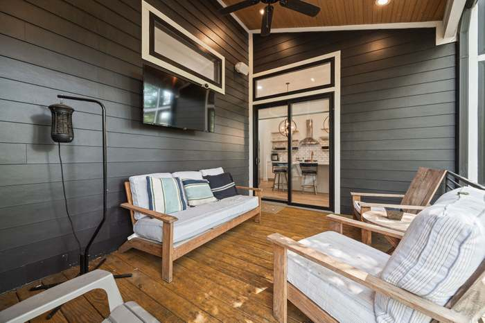 East Nashville Retreat Steps from Shelby Park & Minutes to Downtown - Photo 11