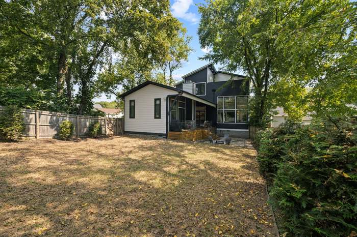 East Nashville Retreat Steps from Shelby Park & Minutes to Downtown - Photo 12