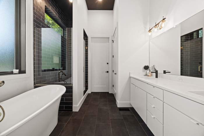 East Nashville Retreat Steps from Shelby Park & Minutes to Downtown - Photo 4