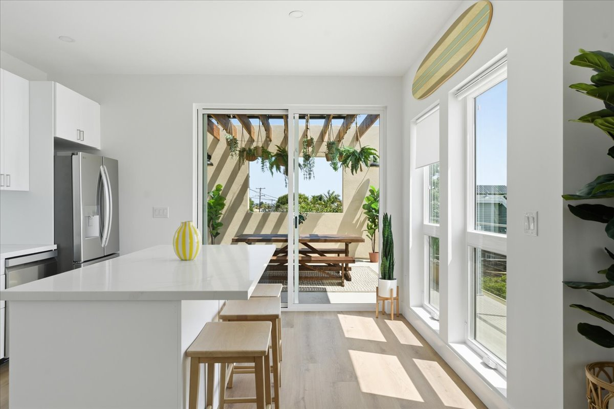 Quiet Pt Loma New Two Story ADU with Rooftop City Views - Photo 3