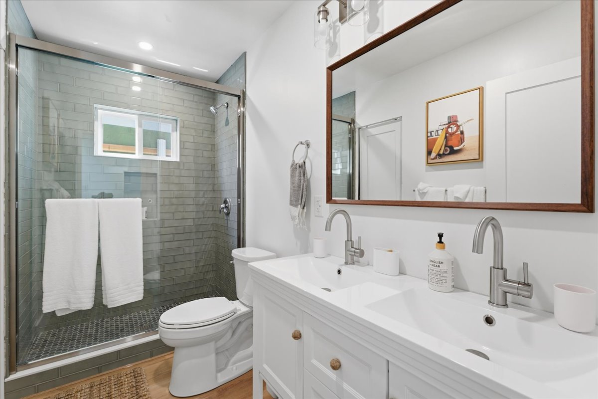 Quiet Pt Loma New Two Story ADU with Rooftop City Views - Photo 2