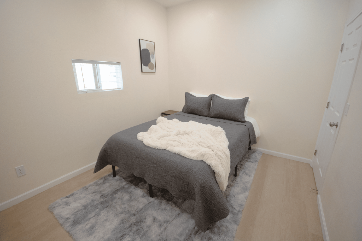 Newly Renovated 1Bed/1Bath Private Home - Photo 1