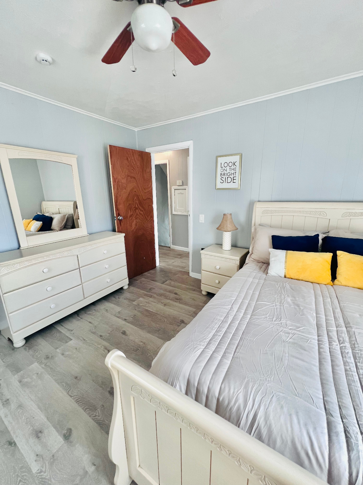 Furnished and Comfortable Vibes - Photo 2