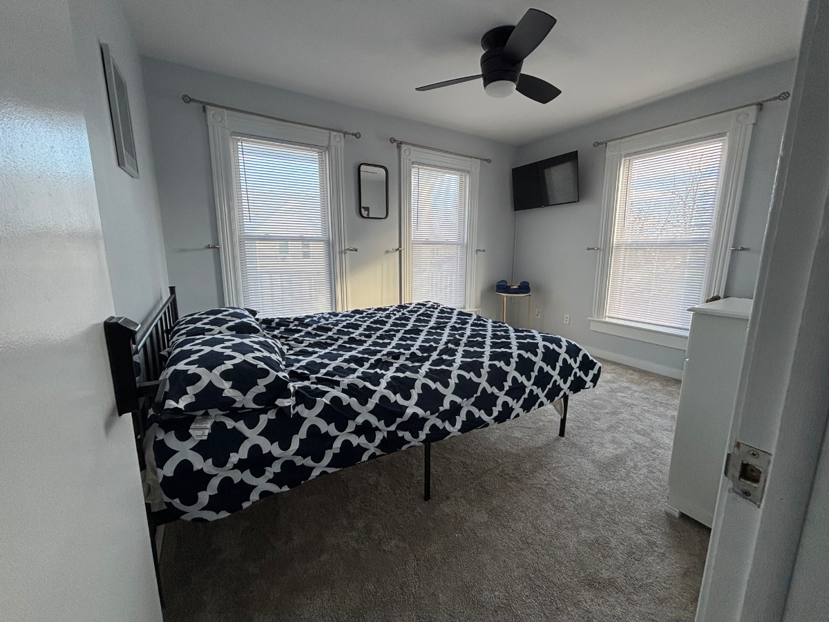Walkable to CVPH/Downtown Large House Plenty of room Centrally Located - Photo 2