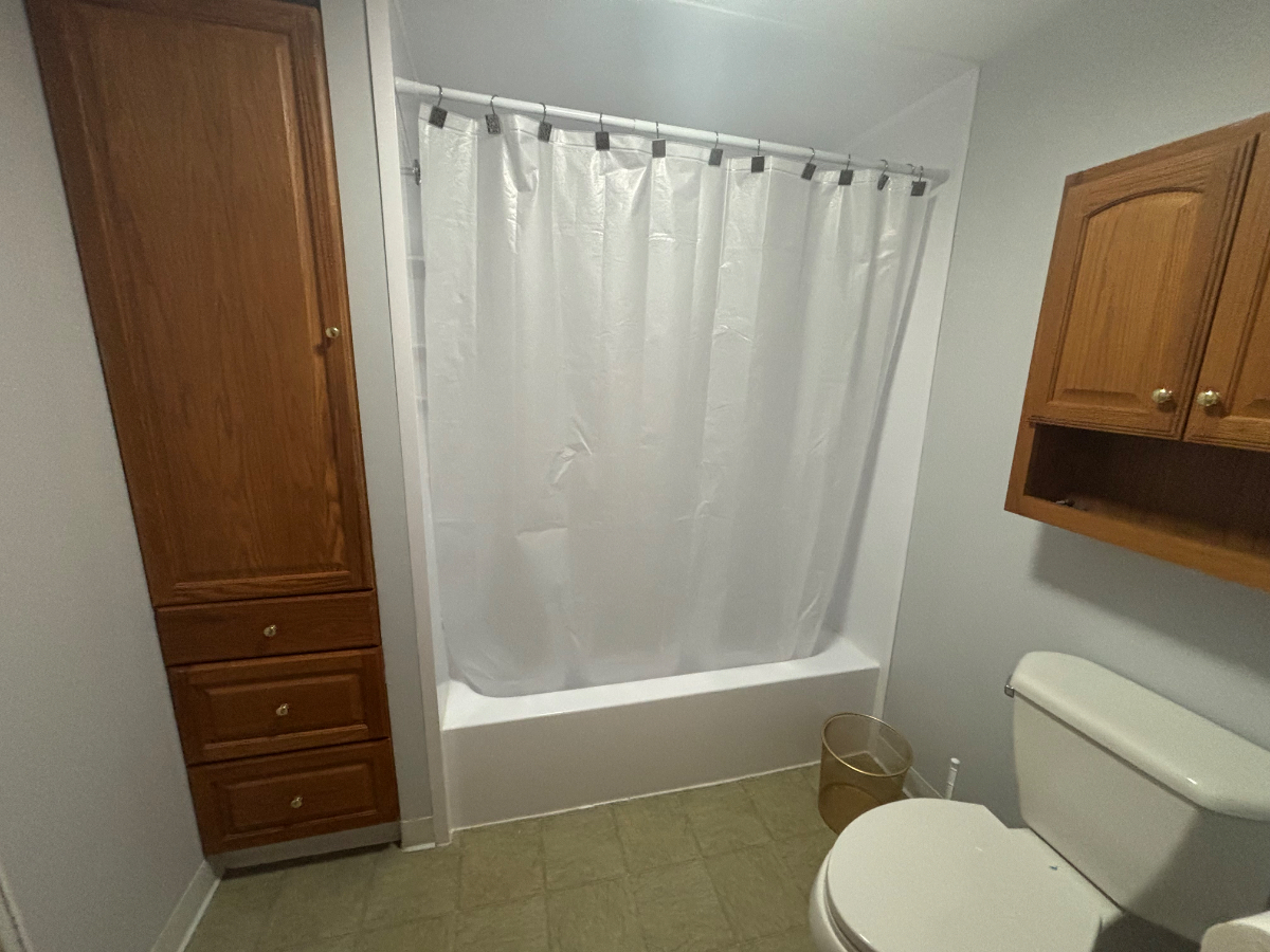 Walkable to CVPH/Downtown Large House Plenty of room Centrally Located - Photo 9