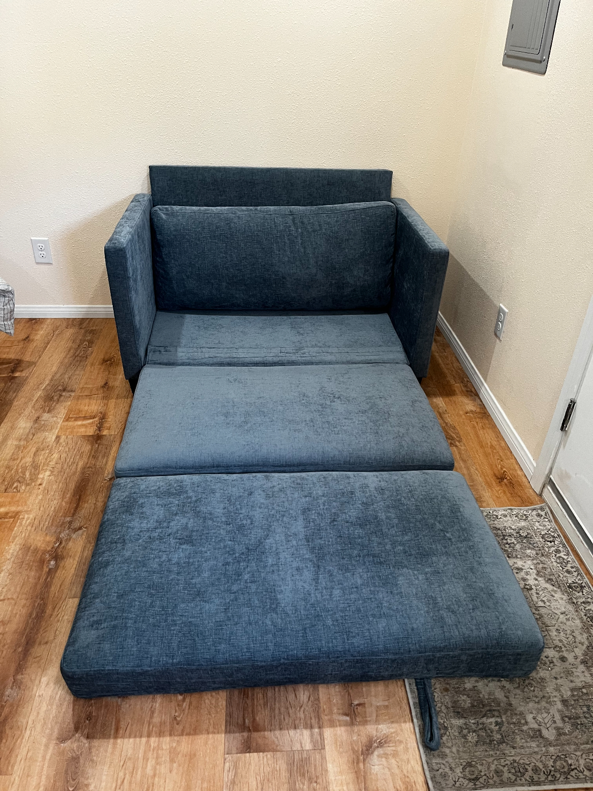 Brand-New Highland Park Studio, 2 Blocks to Metro - Photo 4