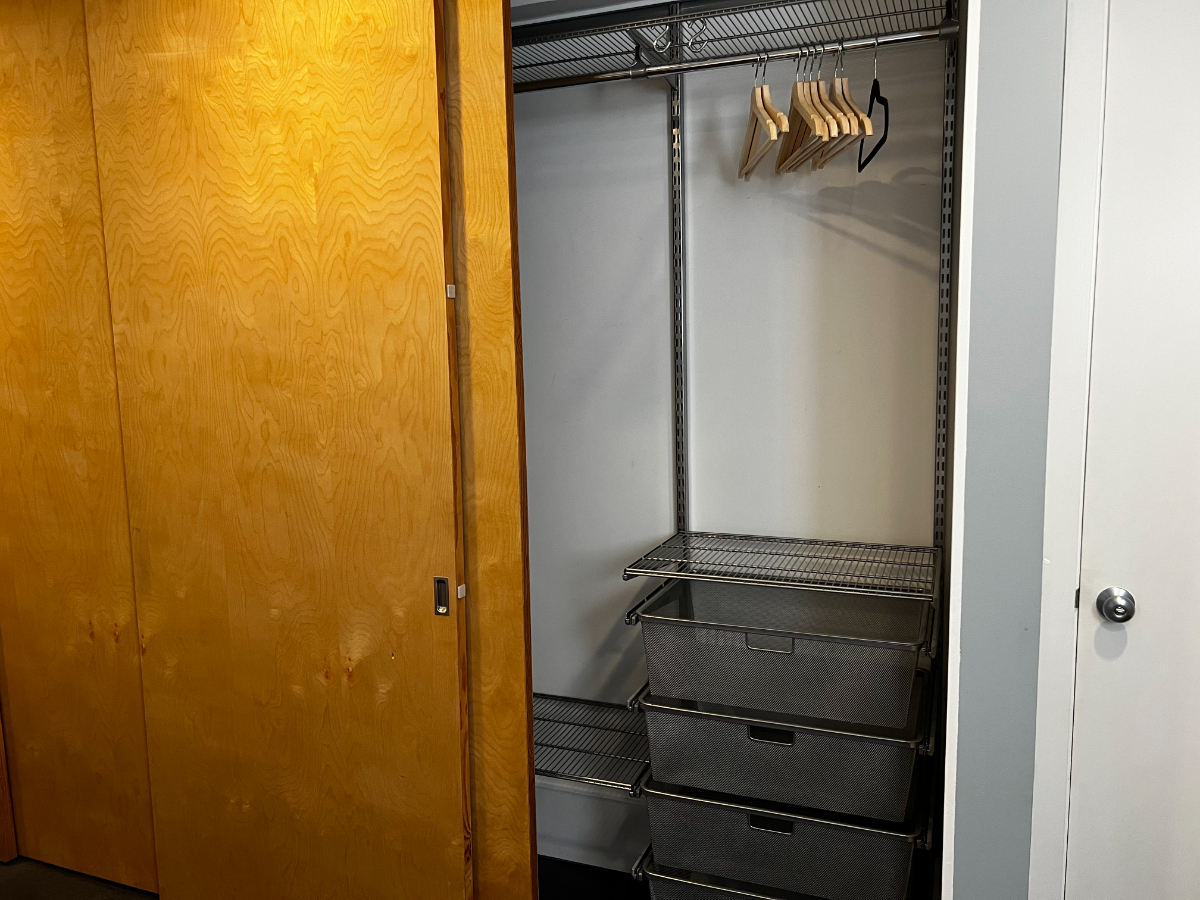 Beautiful 1B/1B Ground Floor Apartment in a Great Neighborhood! - Photo 3