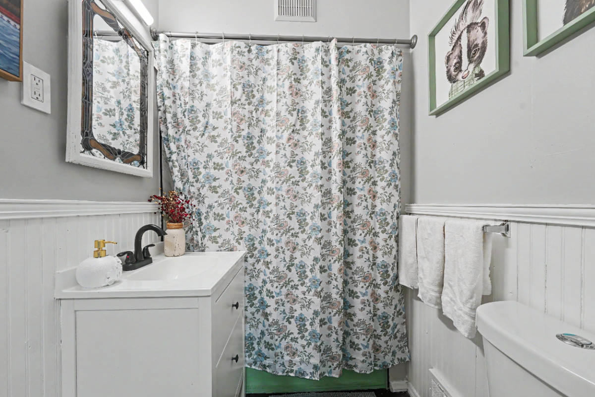 Brand New Charming 1B1B home away from home - Photo 3