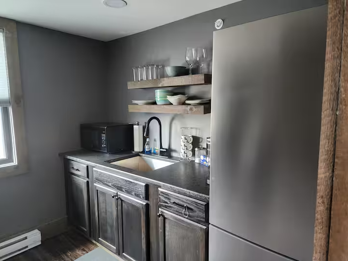 Studio Apartment - Photo 3