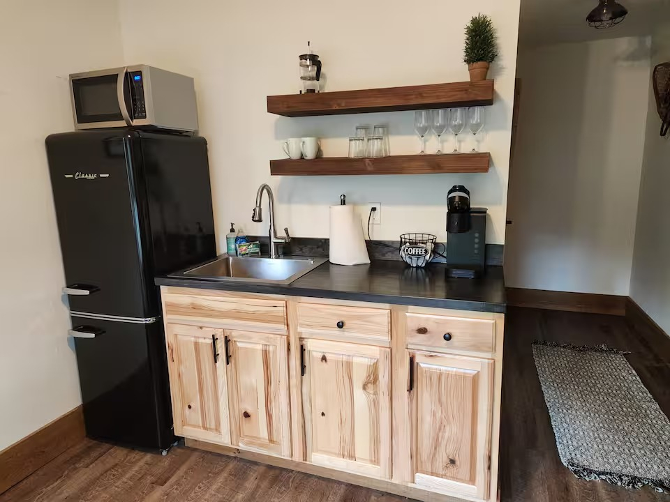 Modern 1BR Retreat Steps from Lake Placid Village - Photo 7