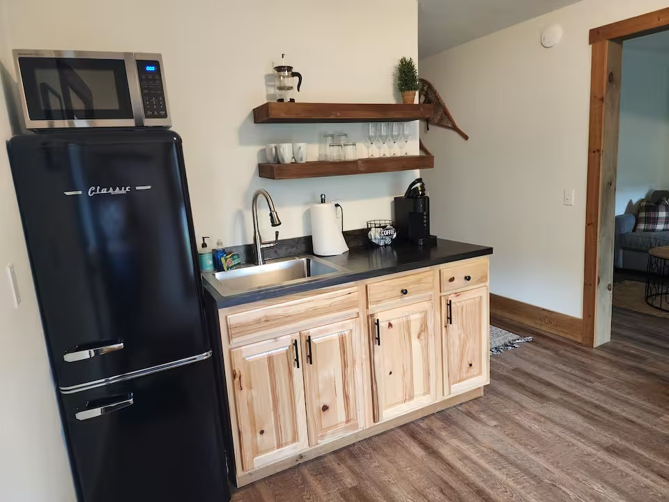 Modern 1BR Retreat Steps from Lake Placid Village - Photo 8
