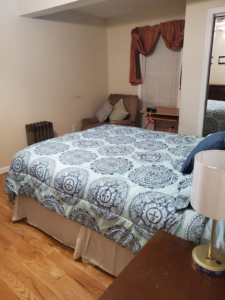 Flexible 2 To 4 Bedroom Rental Near UBS Arena And LIRR With Easy Access To Manhattan And JFK - Photo 11