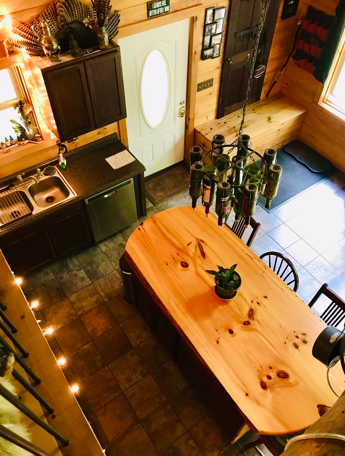 Cozy Furnished Cabin Near Smugglers Notch - Quiet, Private, Pet Friendly - Photo 3