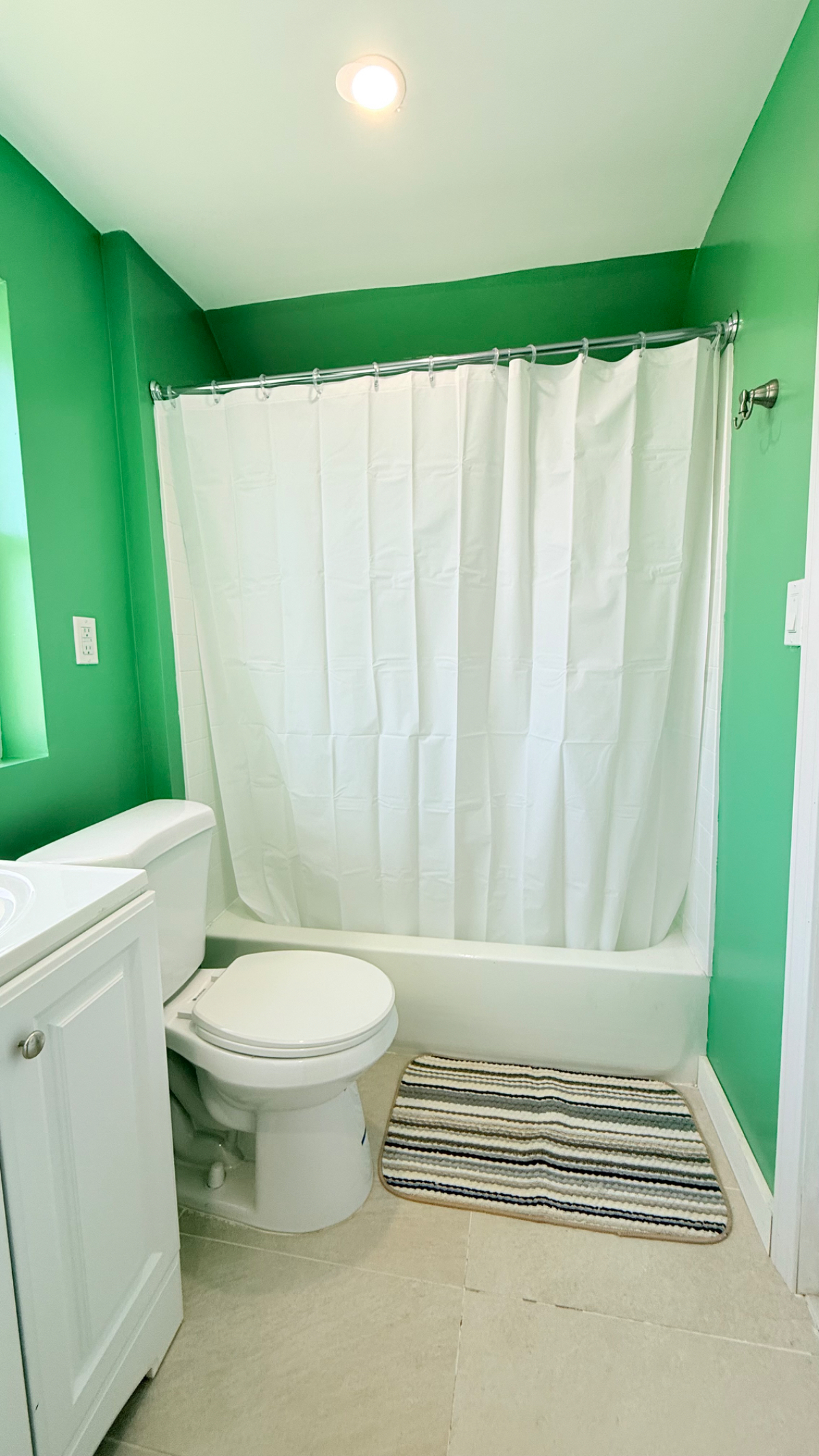 Newly Renovated Apt Near The Best Of Rutland. - Photo 7
