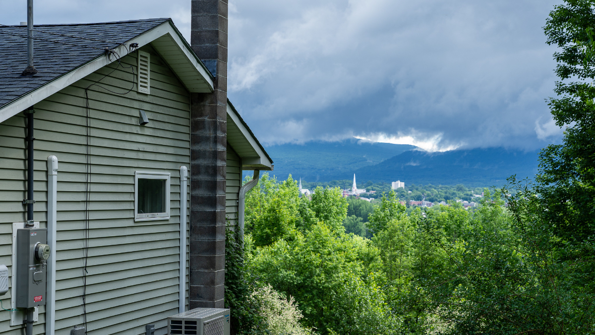 Panoramic Mountain Views - Renovated Home w/ Fiber WiFi, EV Charger, & Peloton - Near 3 Ski Resorts - Photo 12