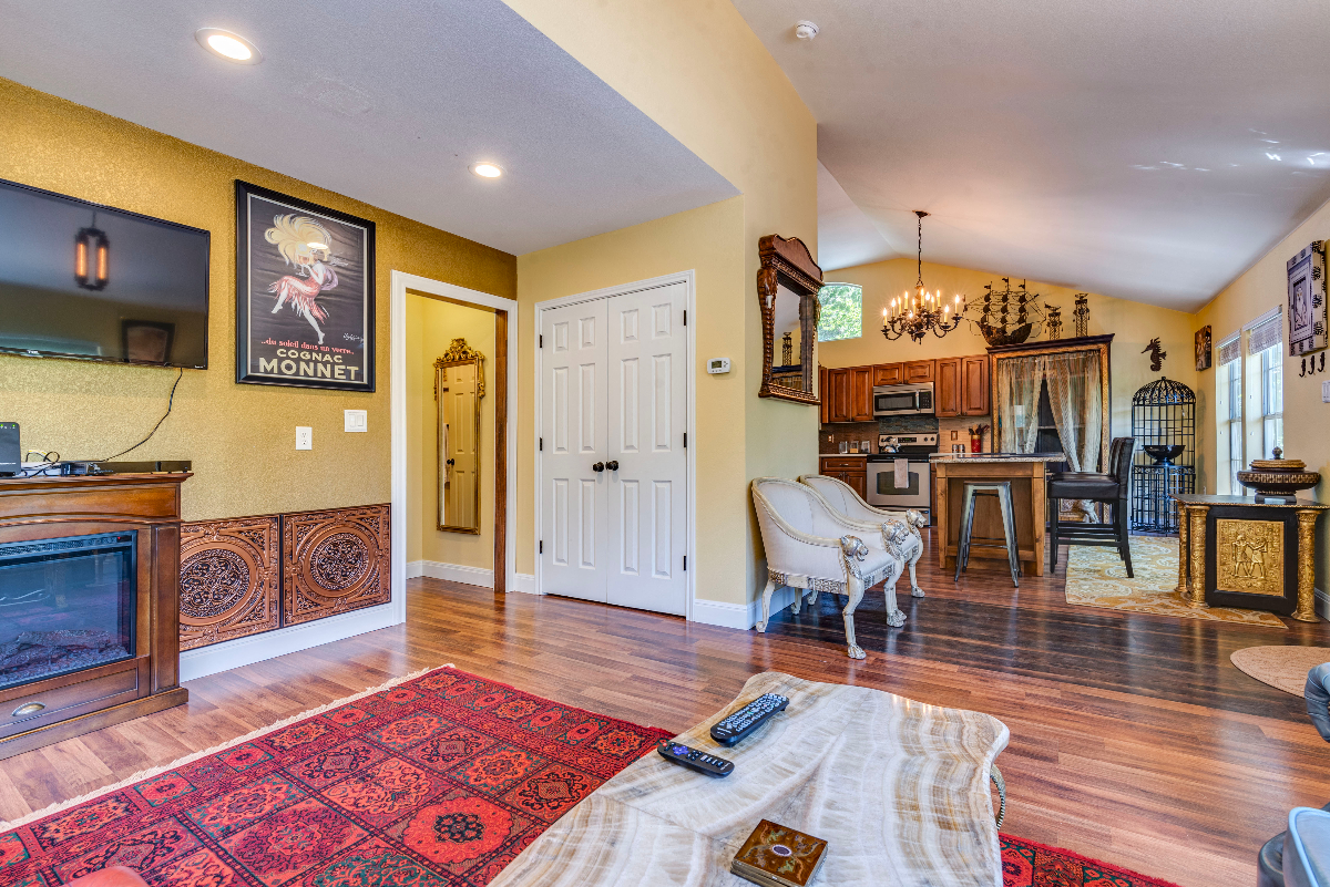 Steampunk Sensation 2bd / 2ba - Photo 4