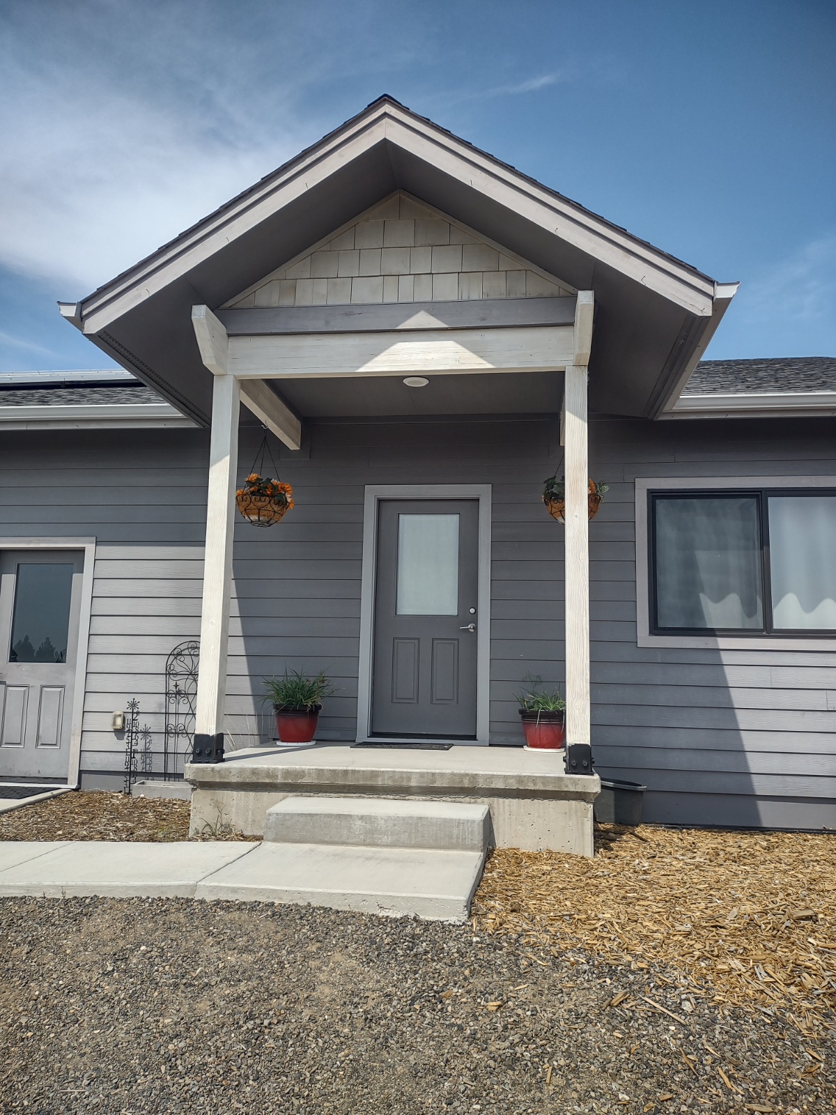 Scenic 1 BDR Retreat With Mountain Views Near Prineville Reservoir, Ochoco Creek Park And Outdoor Trails - Photo 1