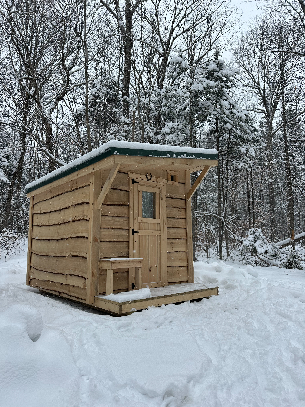 Winter Seasonal Rental: 2 Bedroom - Pet Friendly - 1 mile from Mt Snow - Photo 9
