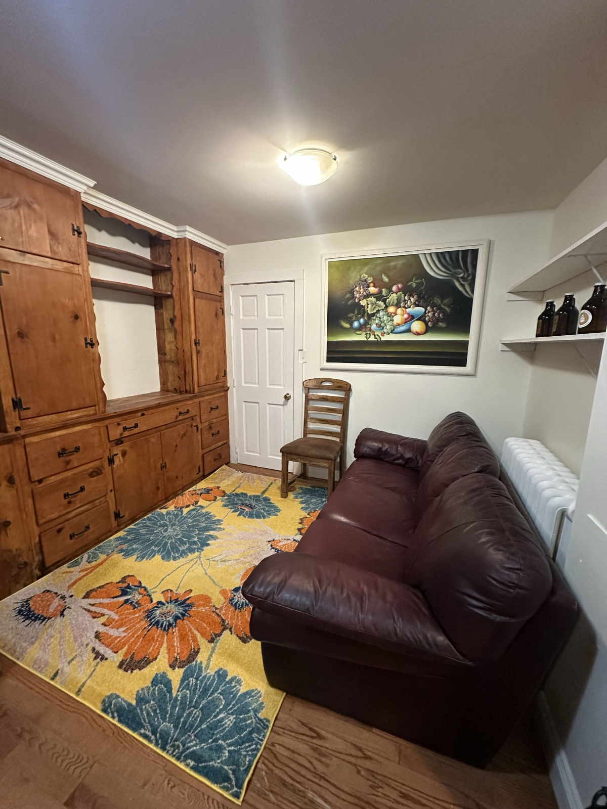 1 Br Central Location King Sized Bed With Parking - Photo 2