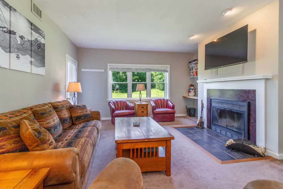 Cozy Condo at Winterplace in Okemo - Photo 2