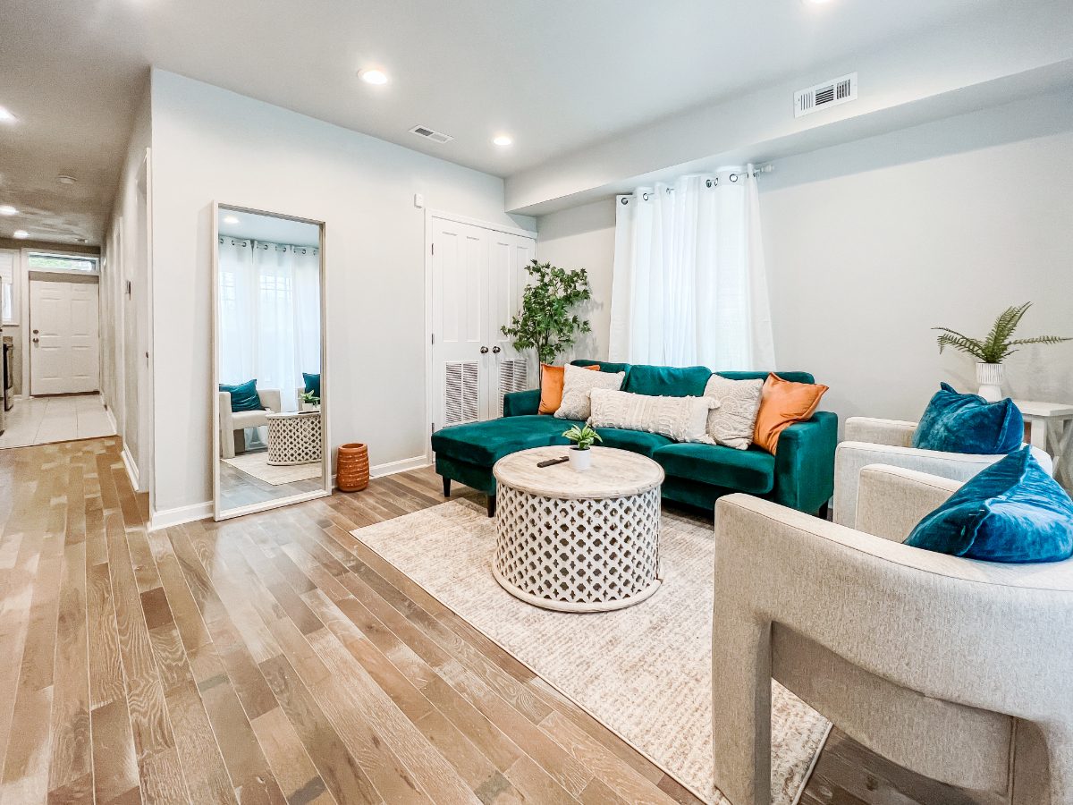 Bright Bohemian Home W/ Parking - Photo 1