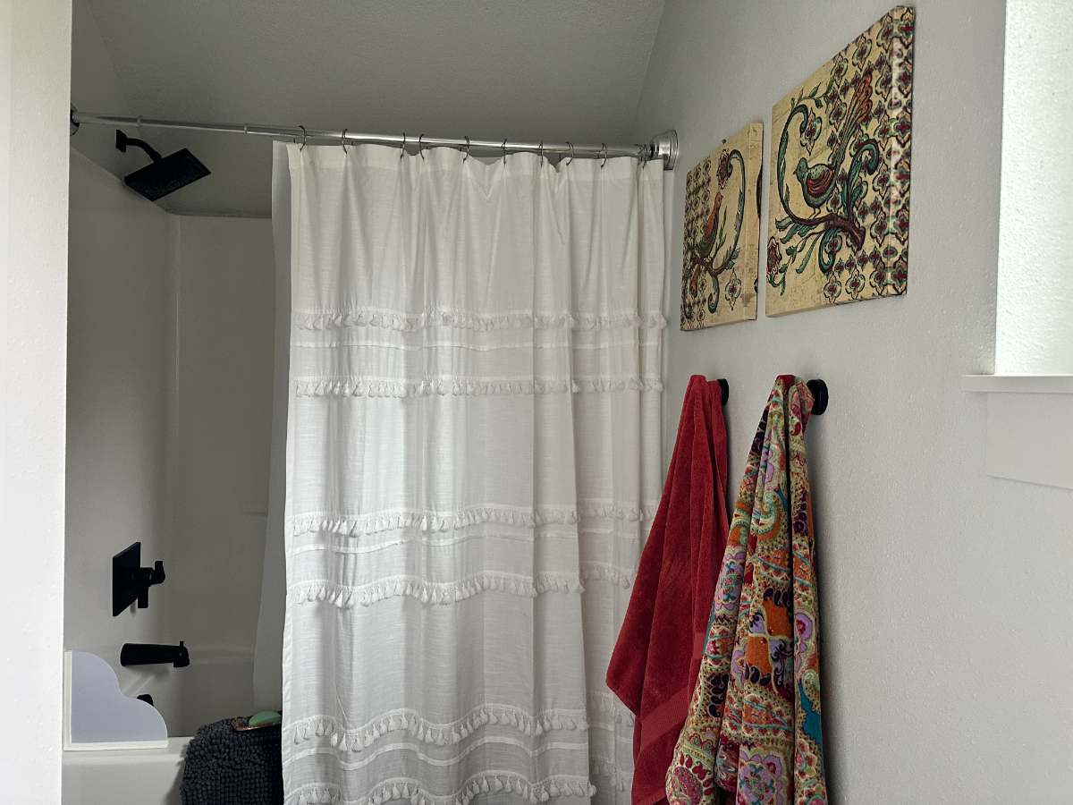 Upstairs Studio Retreat with private bathroom - Photo 5