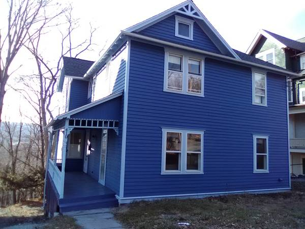 Large bedroom- close to Cayuga Medical, Guthrie and Cornell University - Photo 5
