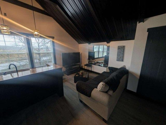 Quiet Country Studio Escape with Cozy Deck, Modern Comfort - Photo 4