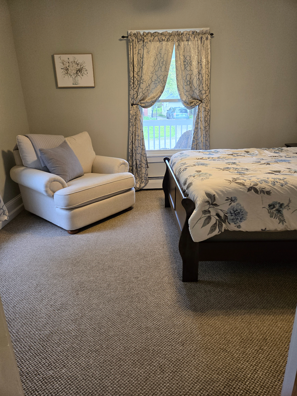 Fully Furnished, Large, Nice Downstairs Apartment with Yard - Photo 7