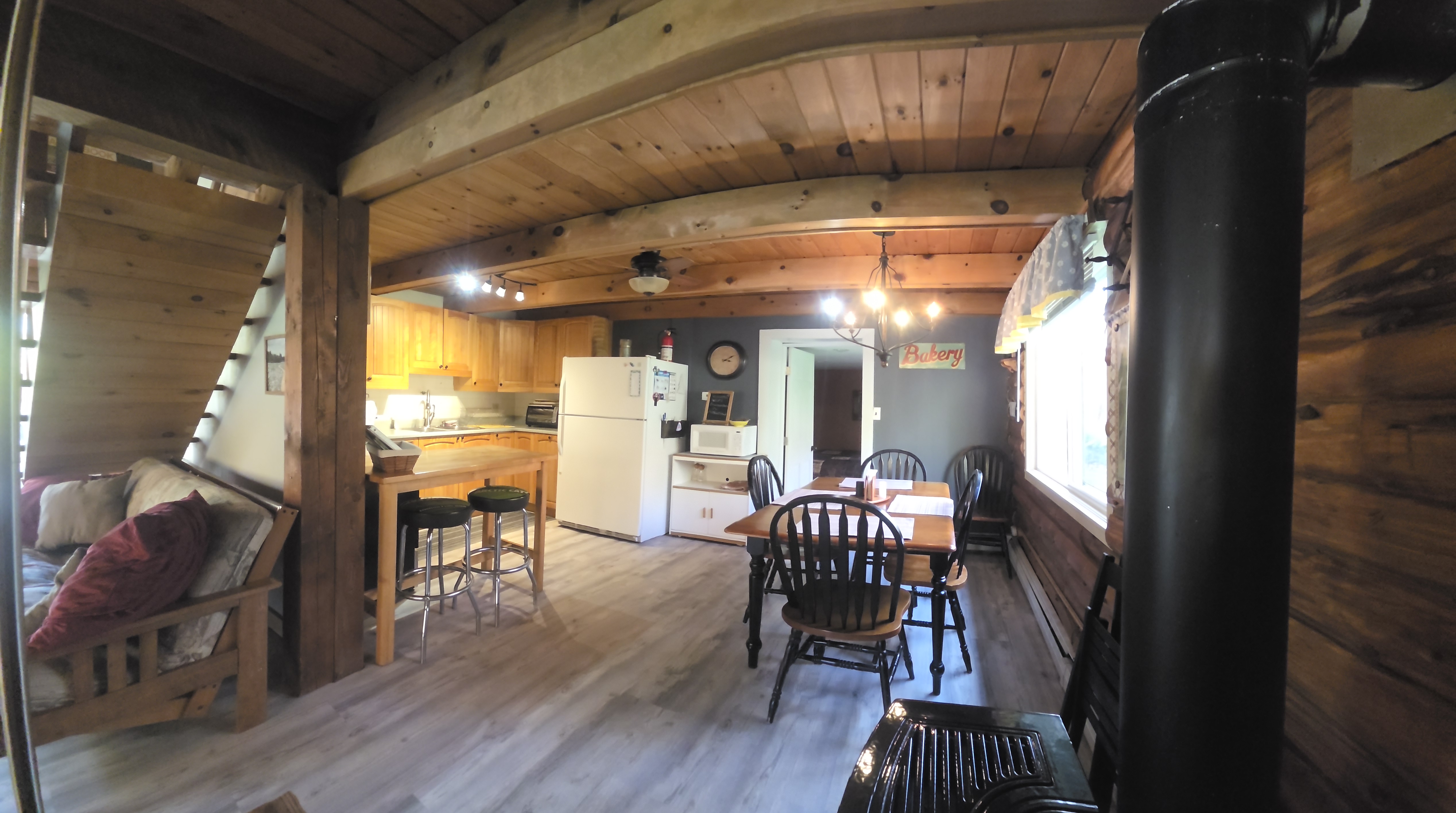 3 Bedroom Cabin-6.5 Miles from I-91 - Photo 4