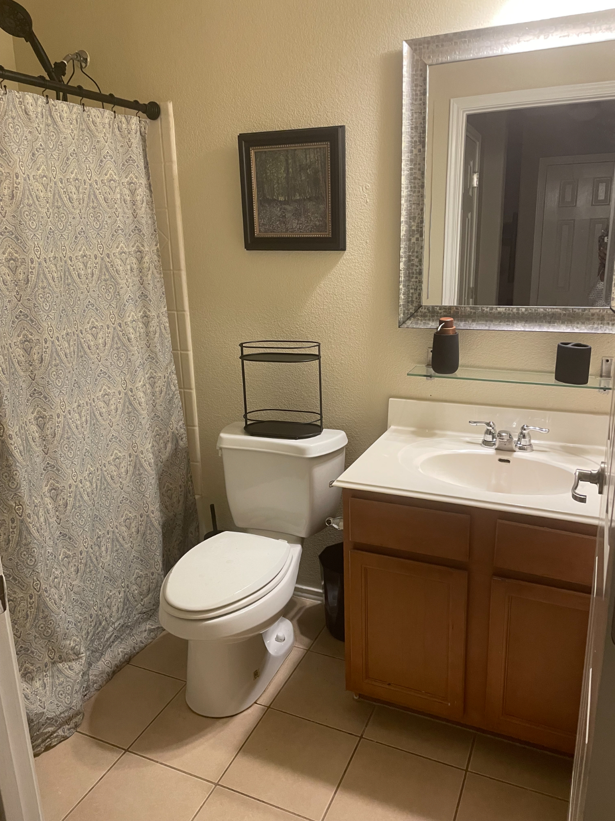 Whole home rental in South Austin|Community Pool|3bedrooms, 2 bath|Large backyard - Photo 2