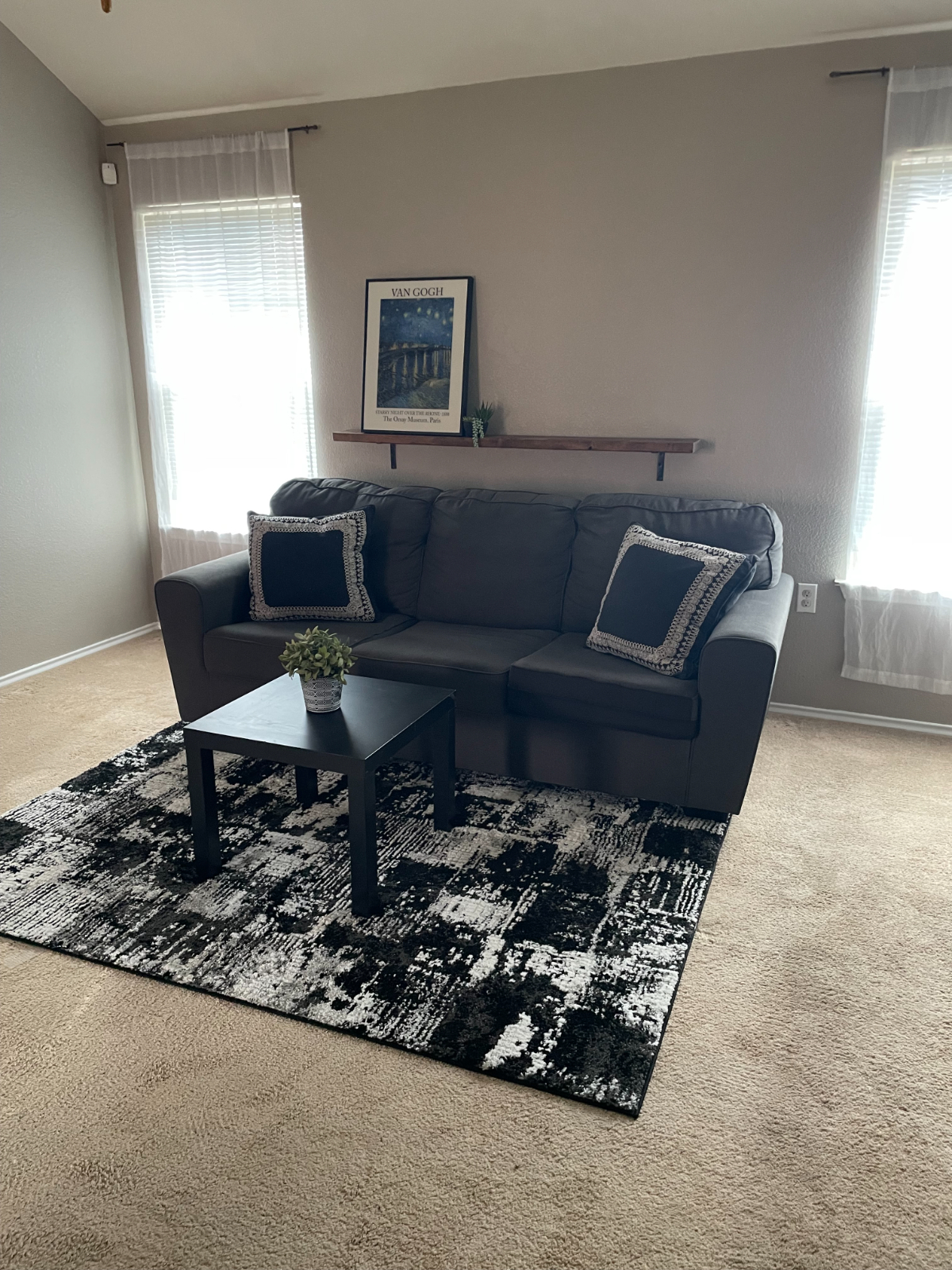 Whole home rental in South Austin|Community Pool|3bedrooms, 2 bath|Large backyard - Photo 3