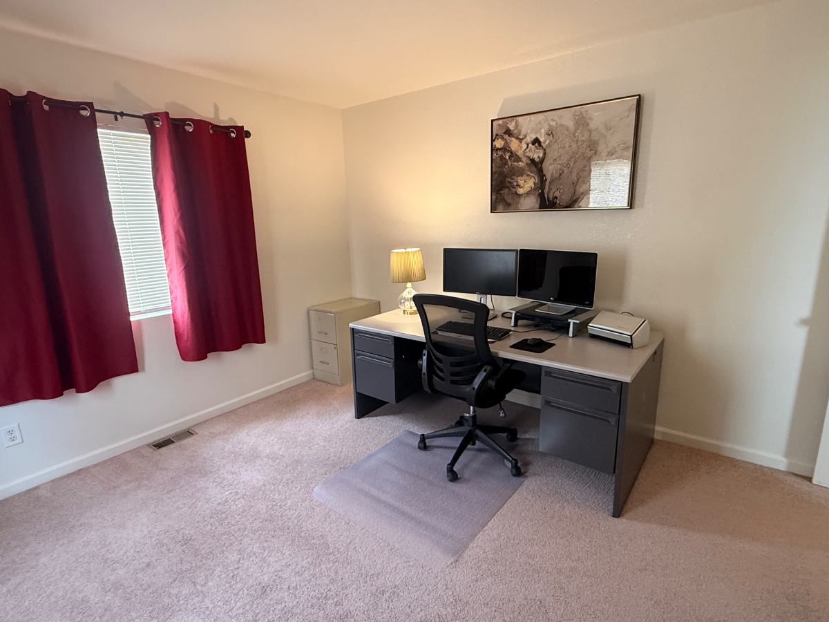 3 bed 2.5 Bath Charming Townhouse - Photo 11