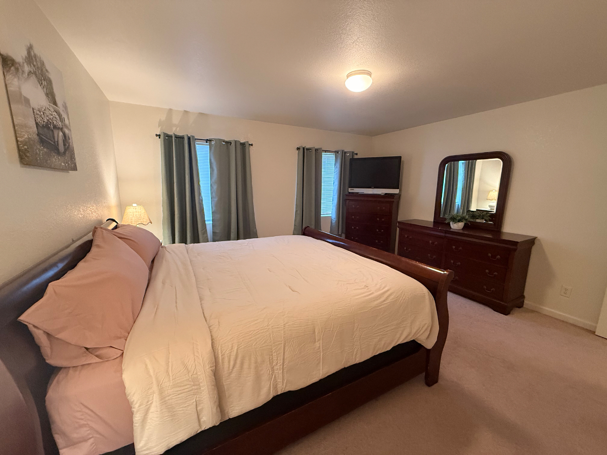 3 bed 2.5 Bath Charming Townhouse - Photo 4