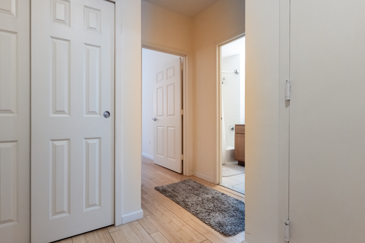 Renovated 1 BDR Condo Steps From Apollo Theater, Riverside Park, And Major Subway Lines - Photo 12