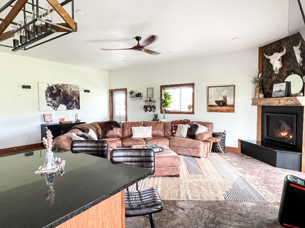 Private Country Living w/ Mountain Views - Photo 3