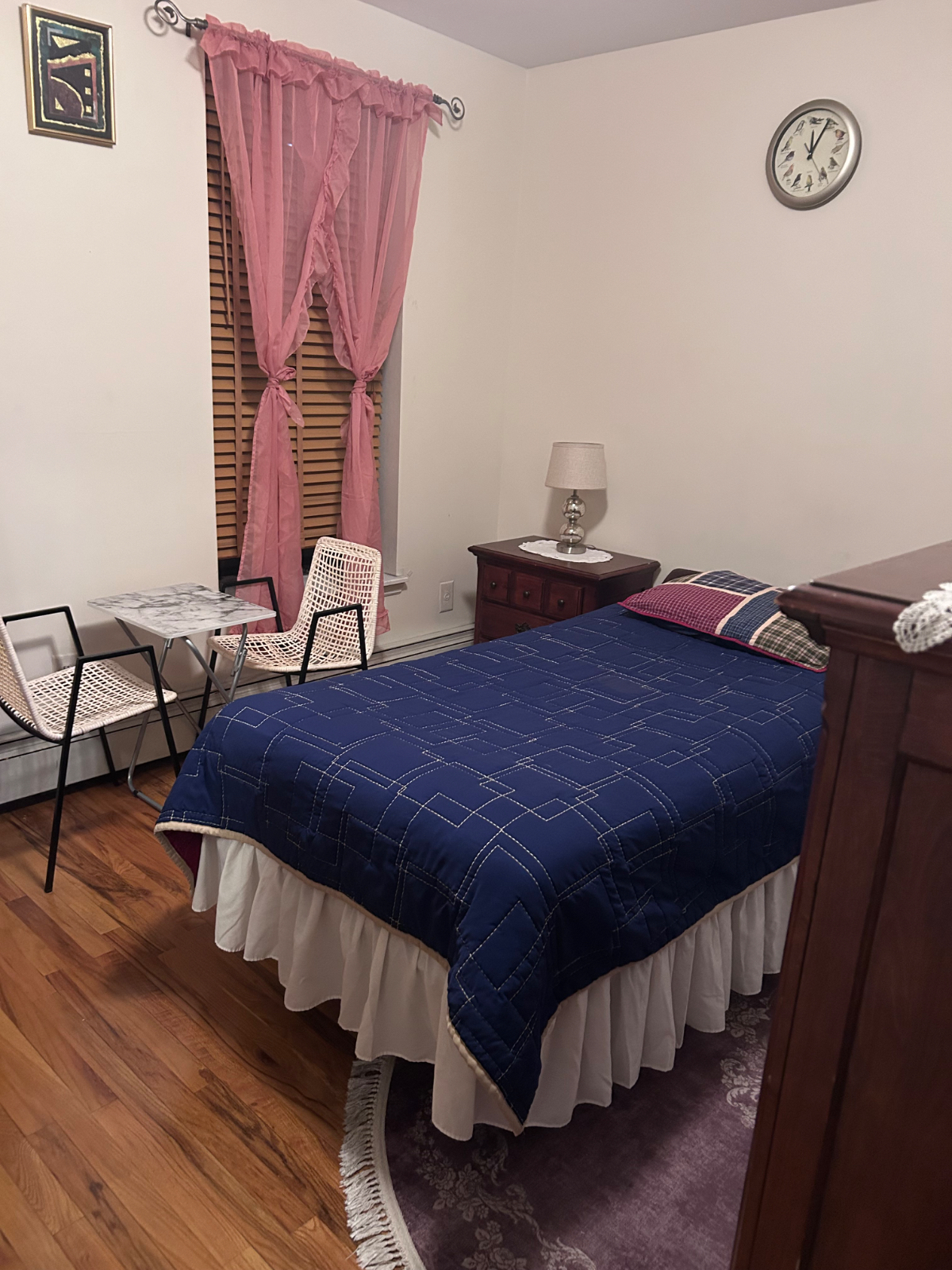 Cozy Furnish room - Photo 4