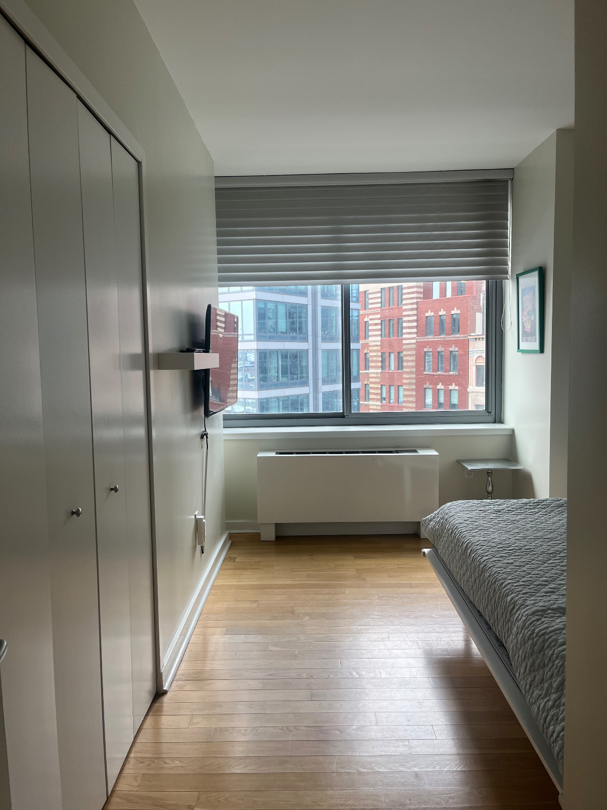 Quiet Room and Private Bathroom a block from Ft. Greene Park & Brooklyn Hospital - Photo 3