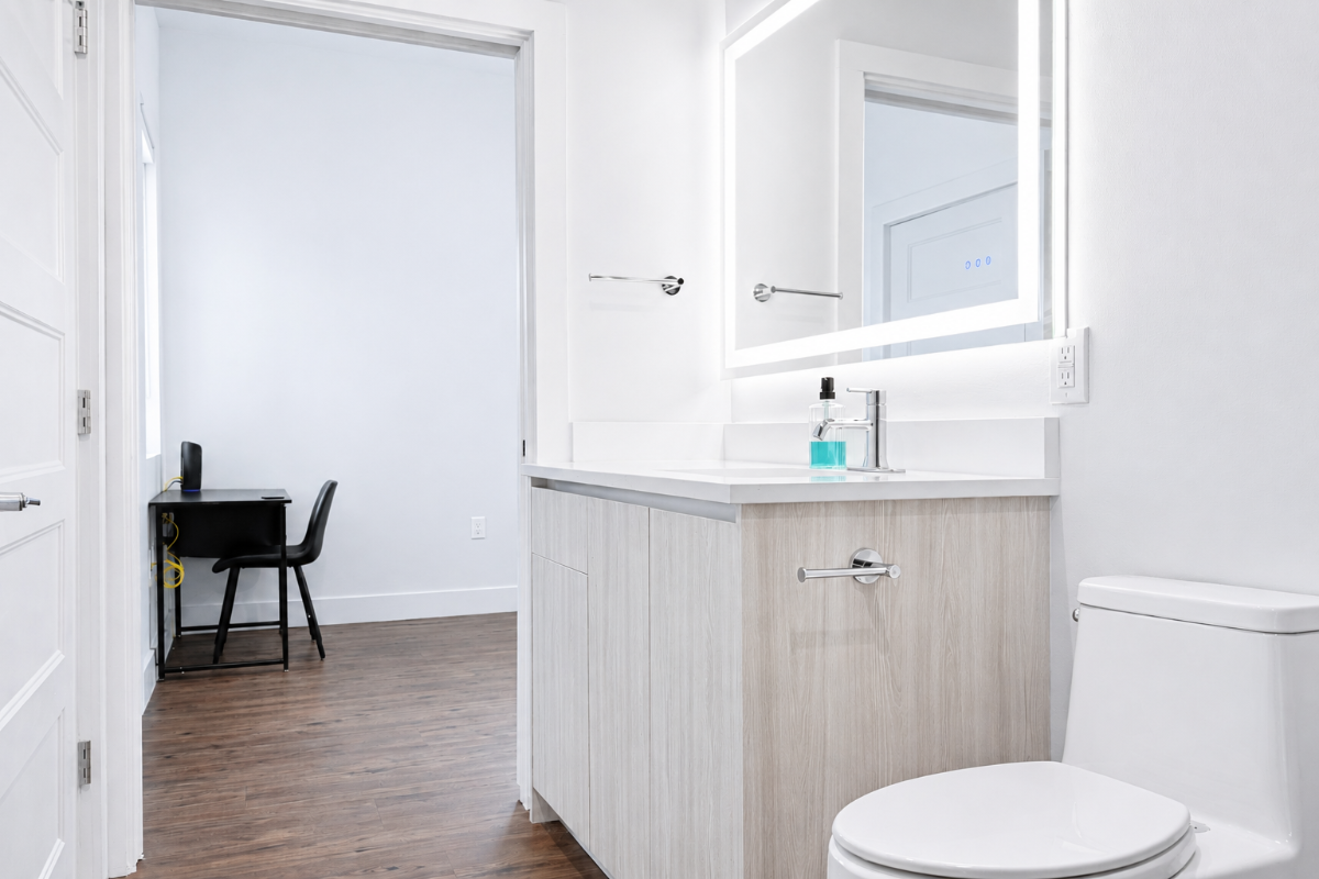 Brand New Luxury Condo Near SOCO (206) - Photo 12