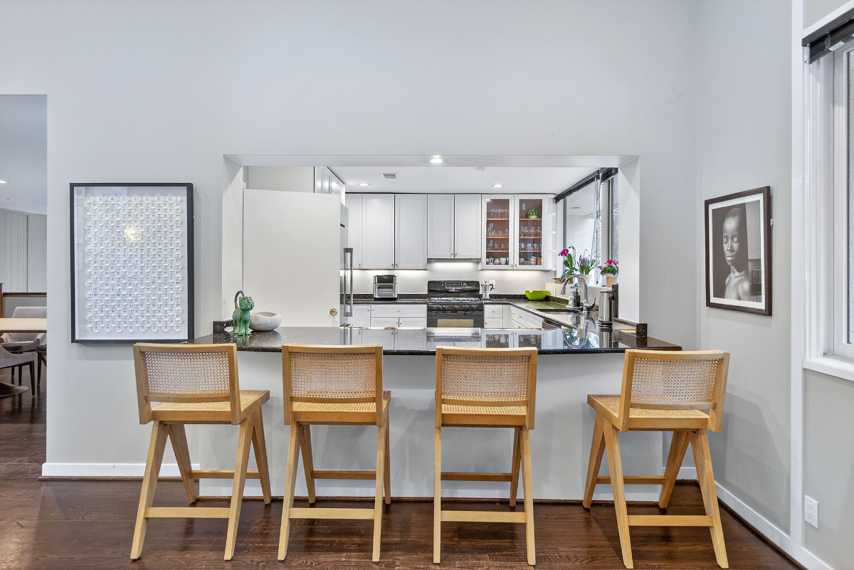 Mid Century Modern Oasis near metro, zoo, rock creek park and more - Photo 10