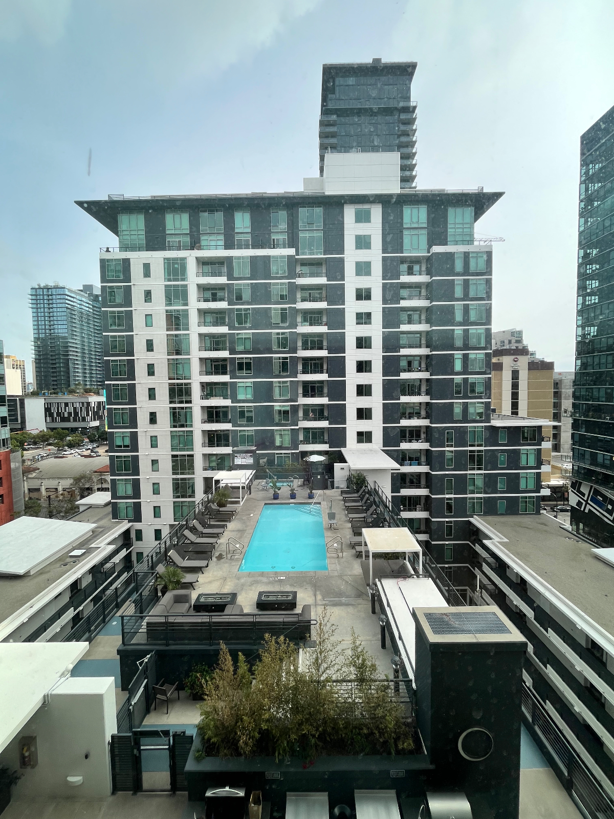 Comfy Condo in Little Italy Downtown San Diego - Photo 2