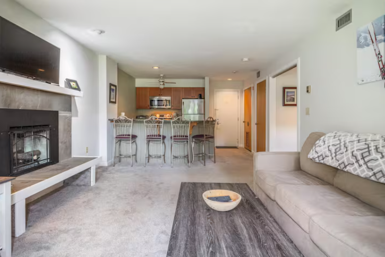 Cozy Okemo Condo at the Clocktower w Direct Parking - Photo 8