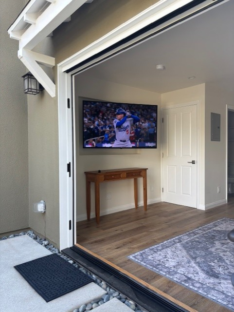 New West LA Studio - Photo 3